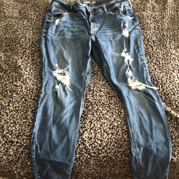 Old Navy Denim - Old navy distressed jeans